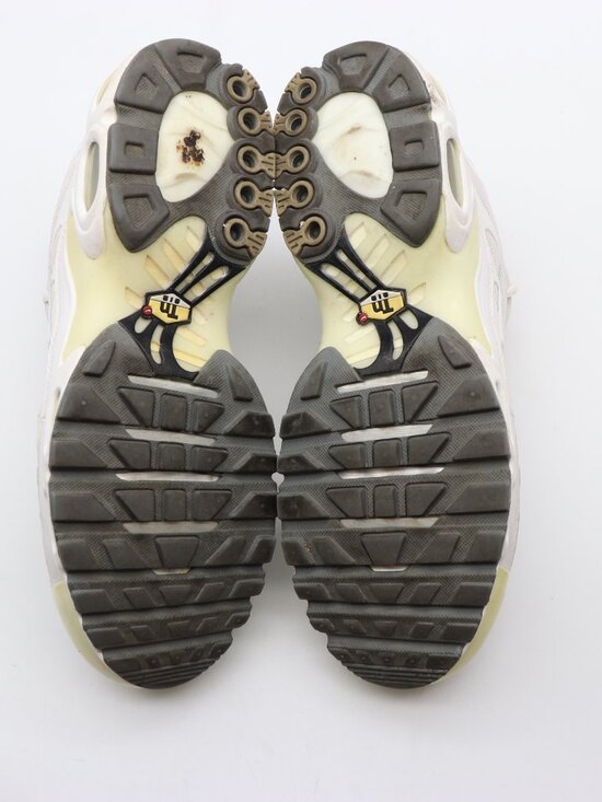 Nike Air Max Plus Tn Men\'s Size 11 Triple White Cool Grey Sneakers